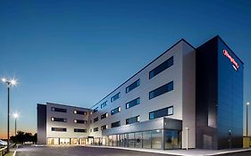 Hampton By Hilton Humberside Airport